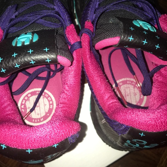 Harden vol. 3 - Picture 5 of 7